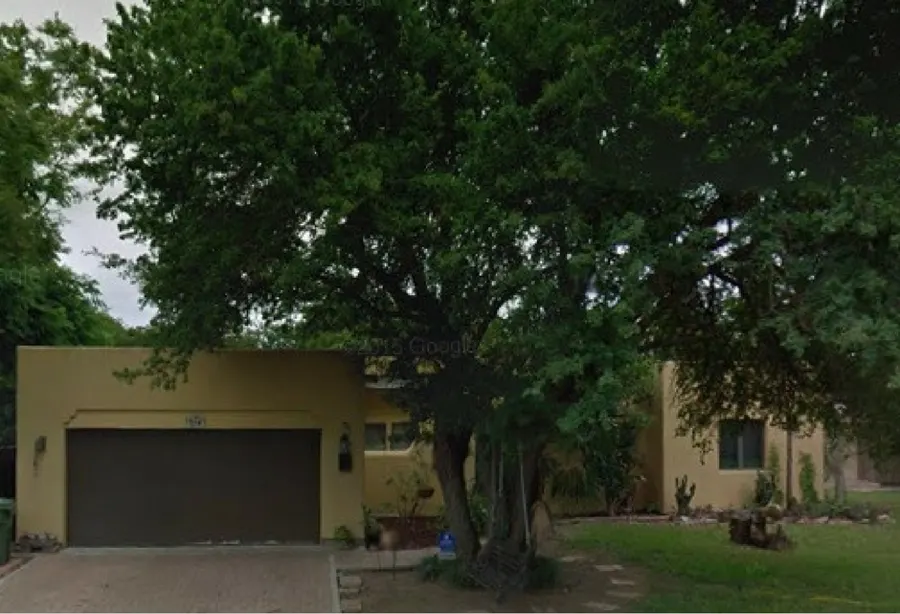 Stucco investment home in Brownsville, Texas